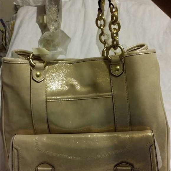 🔥BLACK FRIDAY SALE💥 🌹Vintage Limited addition Coach handbag - Picture 2 of 4